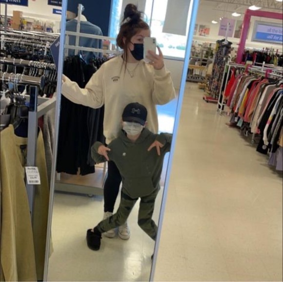 Meet your Posher, Larkin - Picture 1 of 1